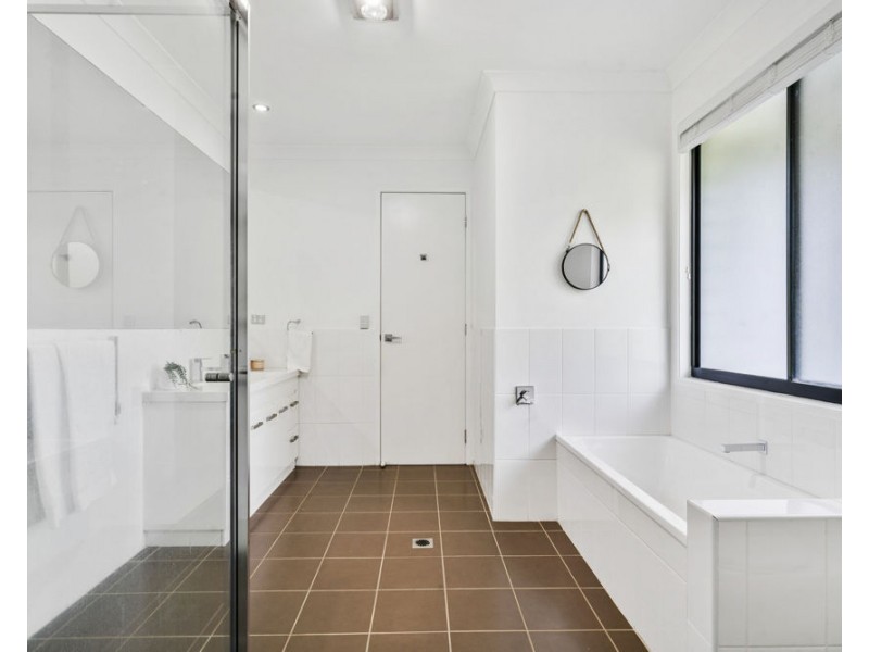 26-28 Forest Ridge Drive, Bonogin QLD 4213