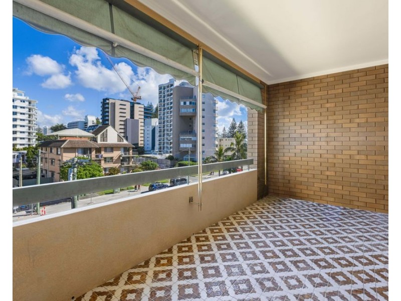 9/6 Ward Street, Coolangatta QLD 4225