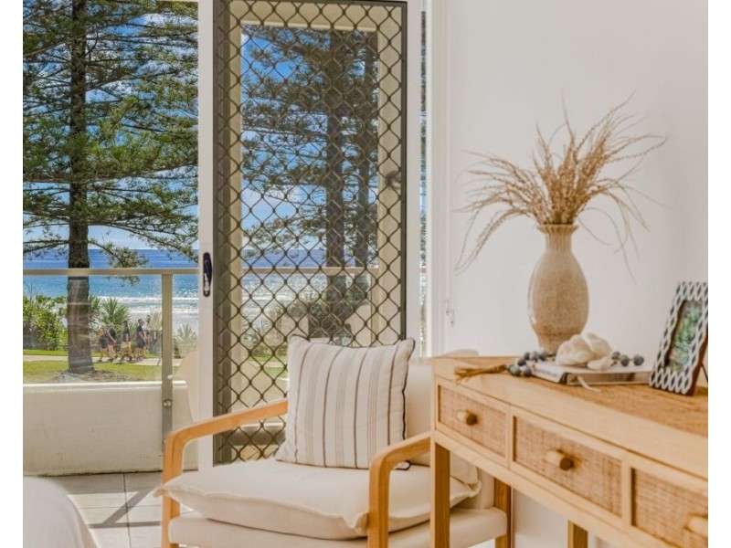 4/162 Marine Parade, Rainbow Bay QLD 4225