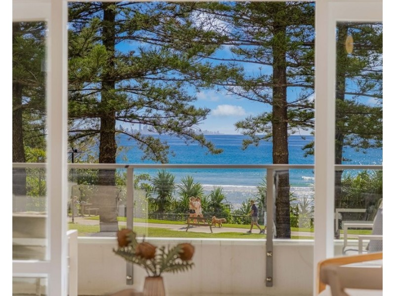 4/162 Marine Parade, Rainbow Bay QLD 4225