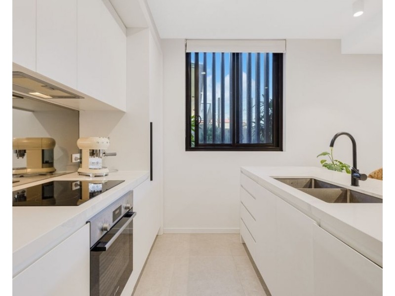 103/124-126 Jefferson Lane, Palm Beach QLD 4221