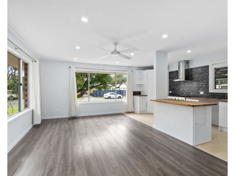 15 Acacia Street, Tweed Heads South NSW 2486