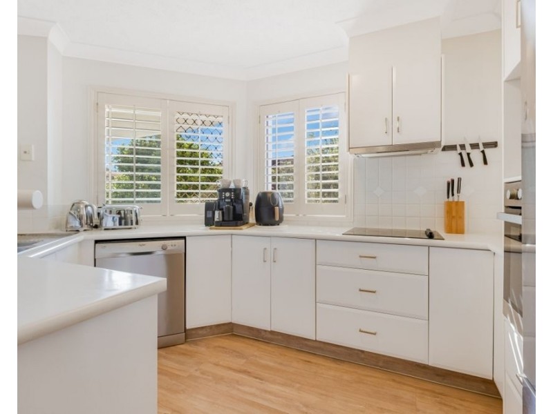 6/40-42 Dutton Street, Coolangatta QLD 4225