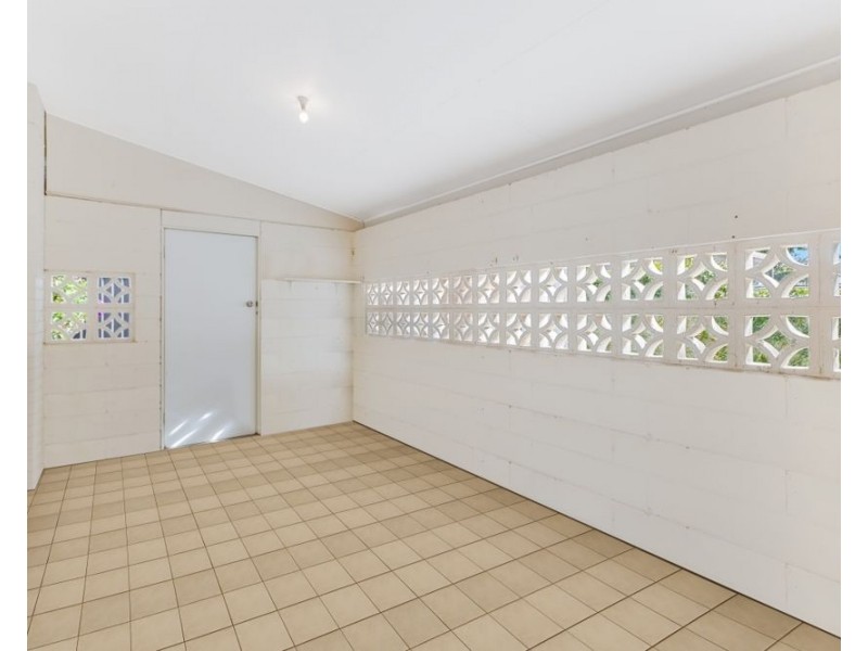 1 Eunga Street, Tweed Heads South NSW 2486