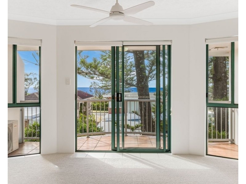 18/143 Golden Four Drive, Bilinga QLD 4225