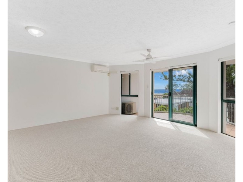 18/143 Golden Four Drive, Bilinga QLD 4225
