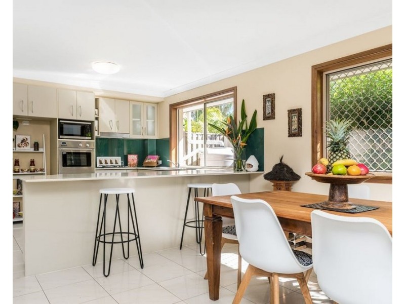 8B Gala Grove, Coolangatta QLD 4225
