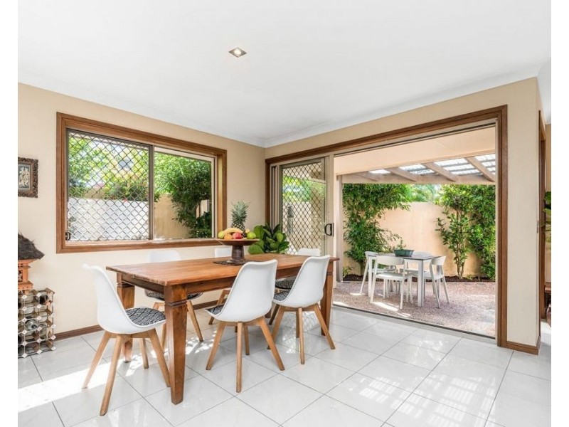 8B Gala Grove, Coolangatta QLD 4225