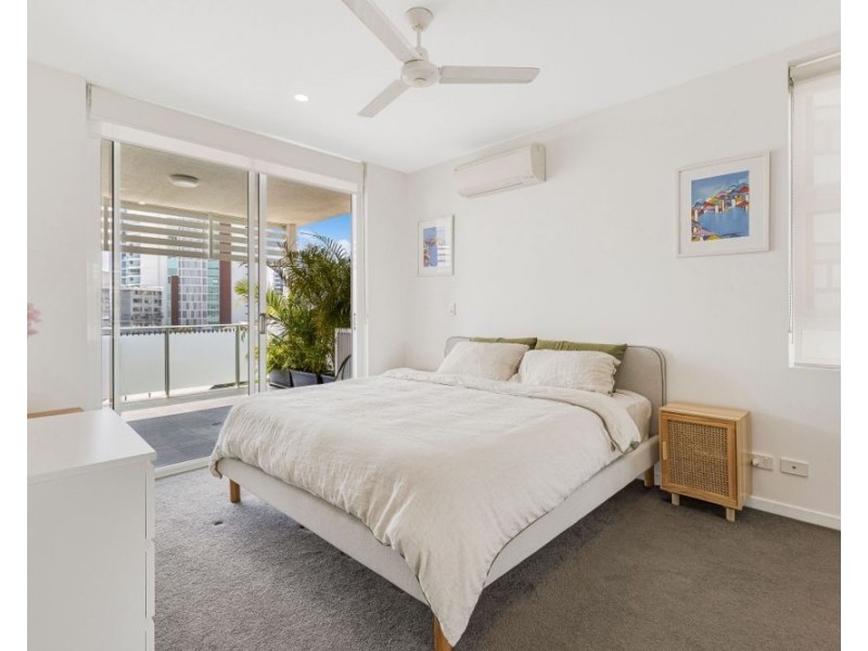 404/19 Winston St, Coolangatta QLD 4225