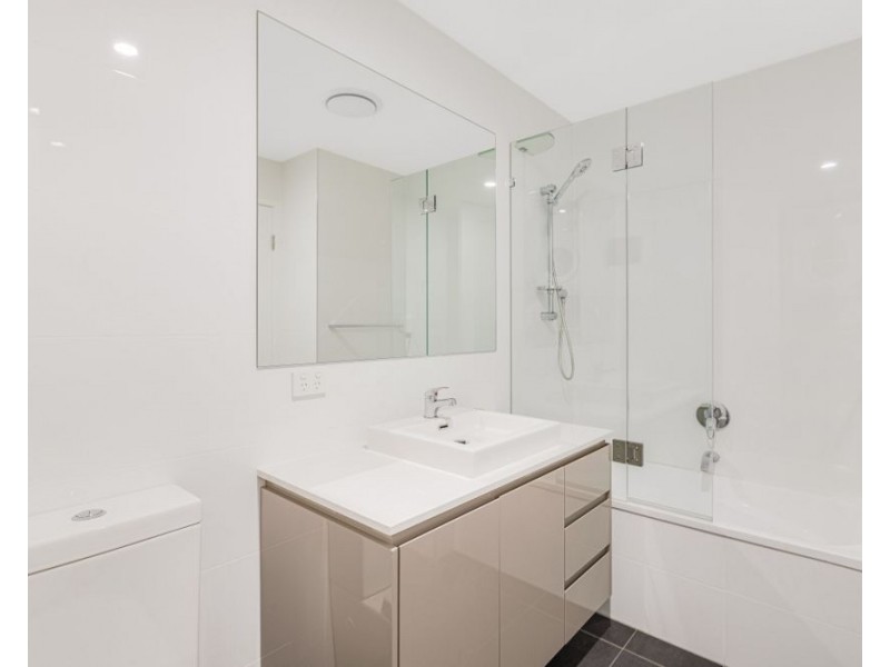 404/19 Winston St, Coolangatta QLD 4225