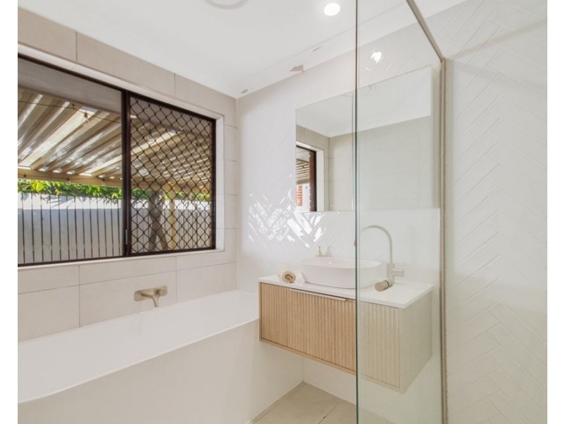 2/66 Sunset Boulevard, Tweed Heads West NSW 2485