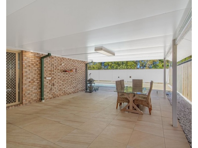 6 Loyal Court, Tweed Heads South NSW 2486