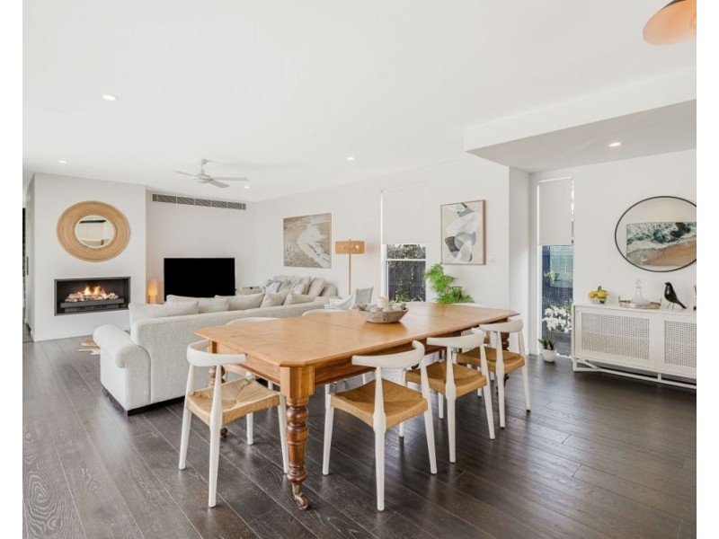 4 Trestles Avenue, Casuarina NSW 2487