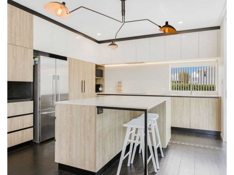 4 Trestles Avenue, Casuarina NSW 2487