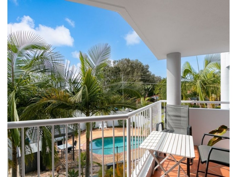 8/5-7 Ocean Street, Coolangatta QLD 4225