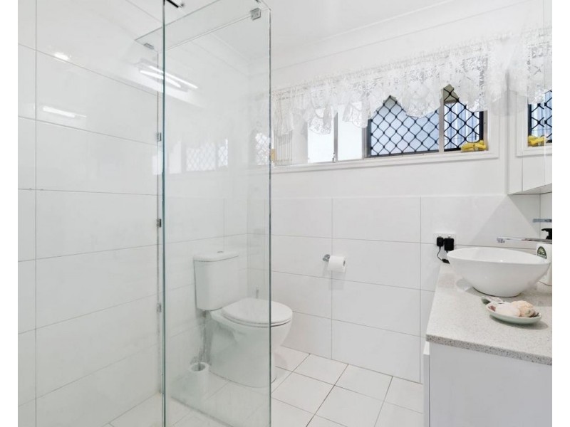 9 Wilkinson Crescent, Currumbin Waters QLD 4223