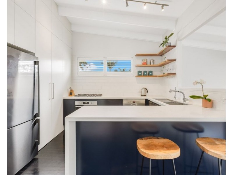 102 Garrick Street, Coolangatta QLD 4225