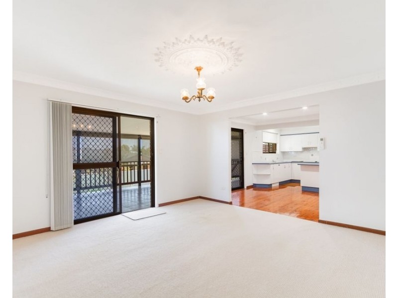 143 Pioneer Parade, Banora Point NSW 2486