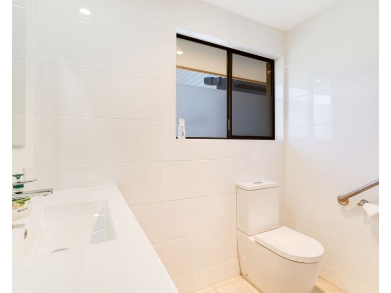 143 Pioneer Parade, Banora Point NSW 2486