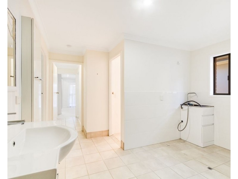 143 Pioneer Parade, Banora Point NSW 2486