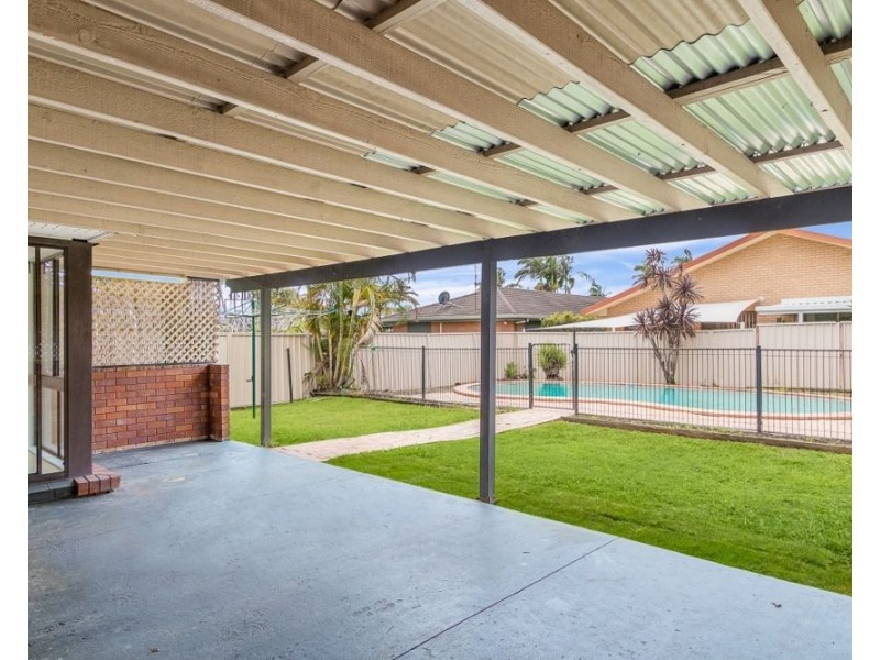 52 Riviera Avenue, Tweed Heads West NSW 2485