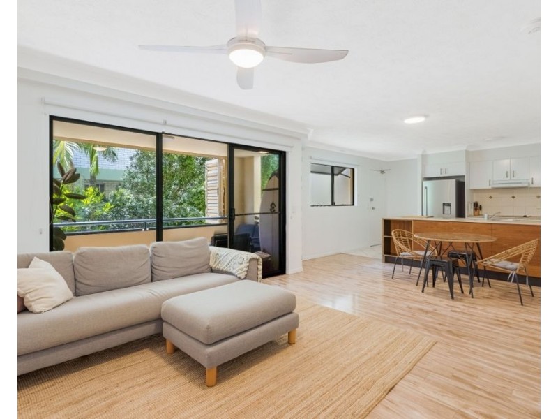 6/33 Dixon Street, Coolangatta QLD 4225