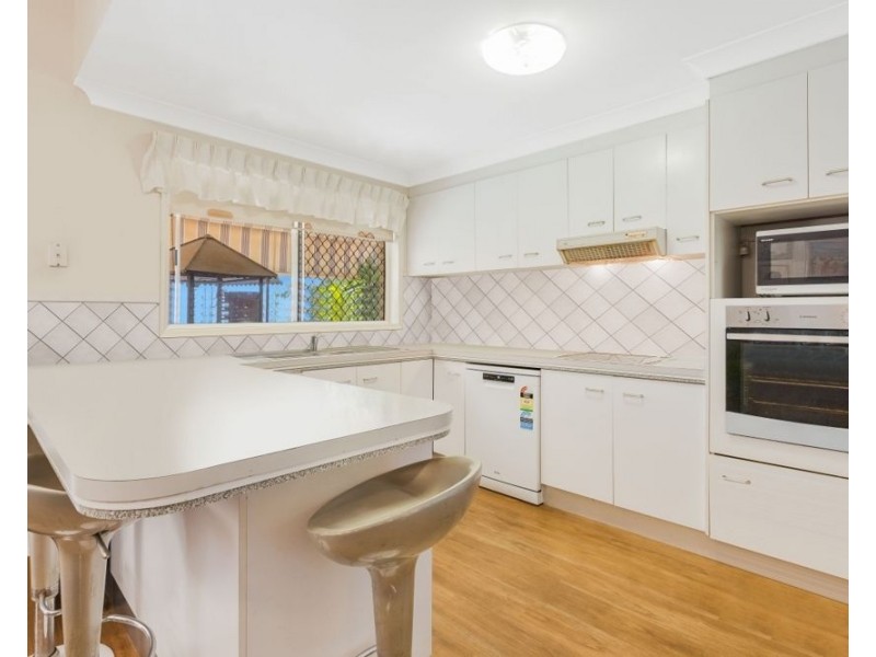 98 Darlington Drive, Banora Point NSW 2486