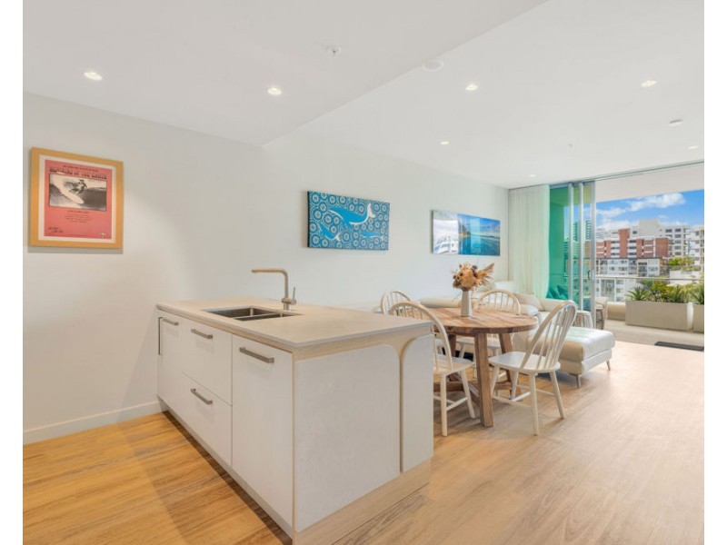 805/4 Miles St, Coolangatta QLD 4225