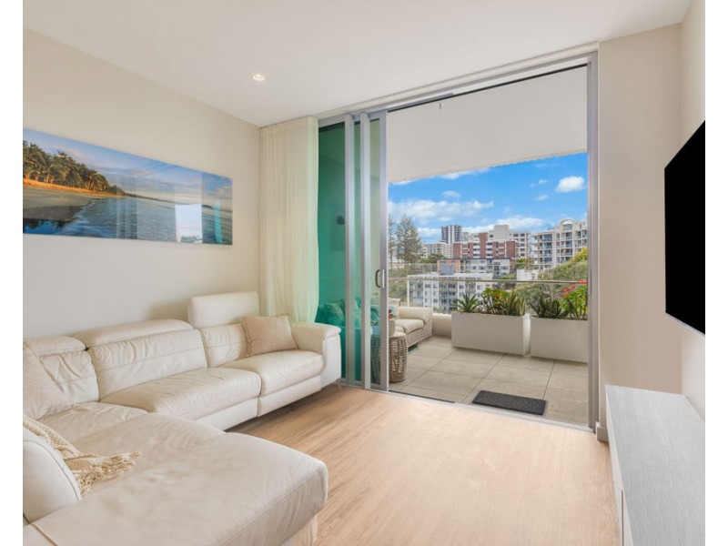 805/4 Miles St, Coolangatta QLD 4225