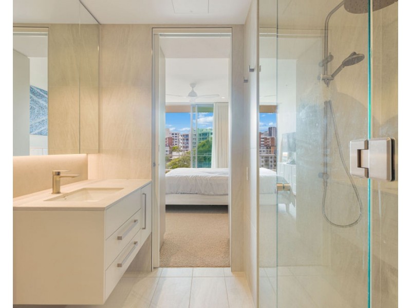 805/4 Miles St, Coolangatta QLD 4225