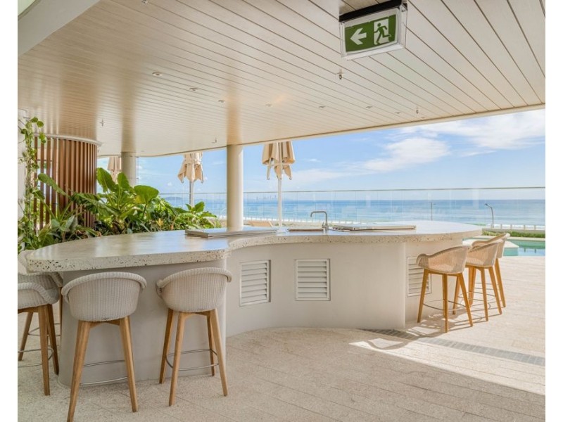 805/4 Miles St, Coolangatta QLD 4225