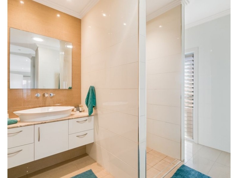 104 Riverside Drive, Tumbulgum NSW 2490