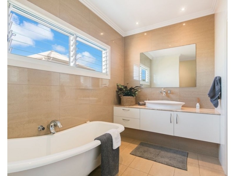 104 Riverside Drive, Tumbulgum NSW 2490