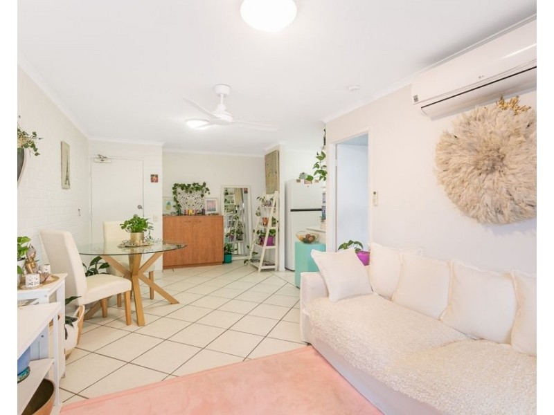 7/28 Miles Street, Coolangatta QLD 4225