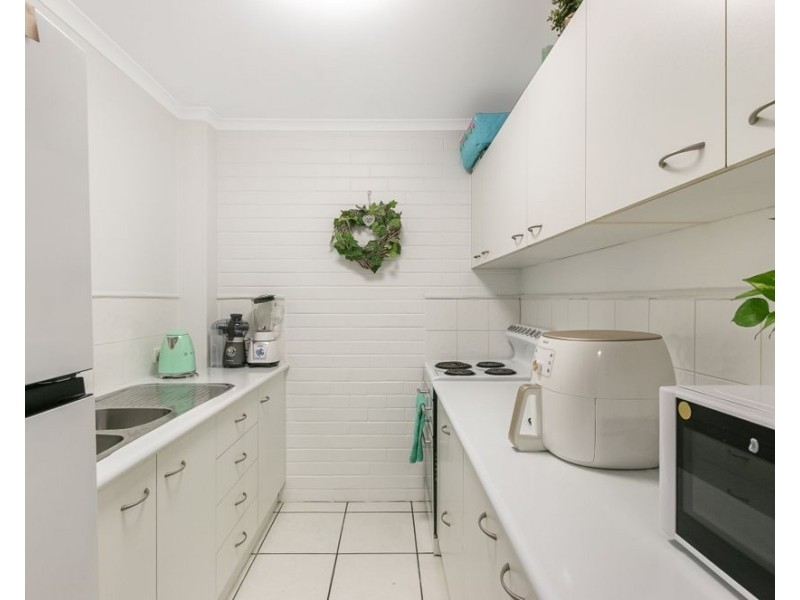 7/28 Miles Street, Coolangatta QLD 4225