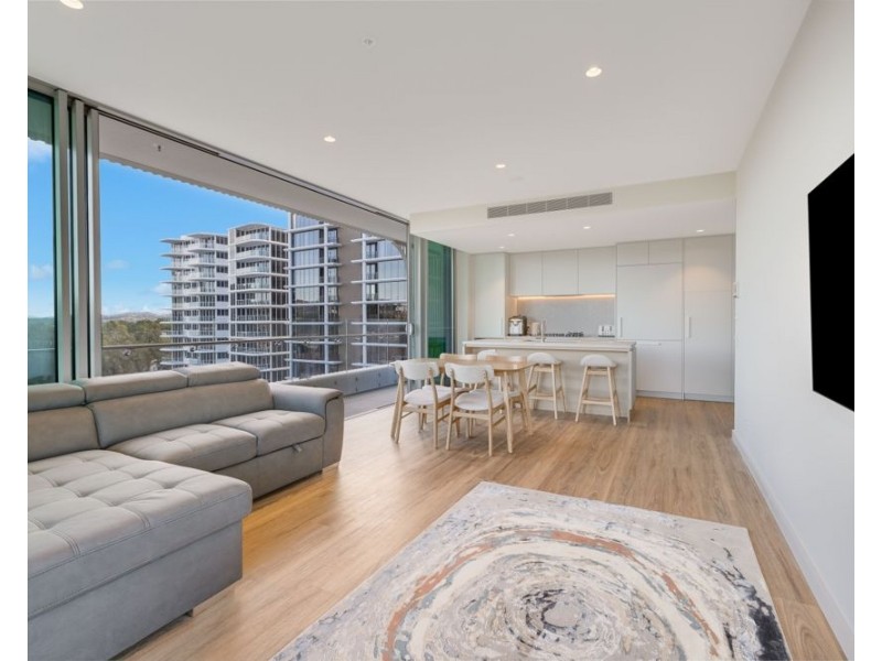 706/4 Miles Street, Coolangatta QLD 4225