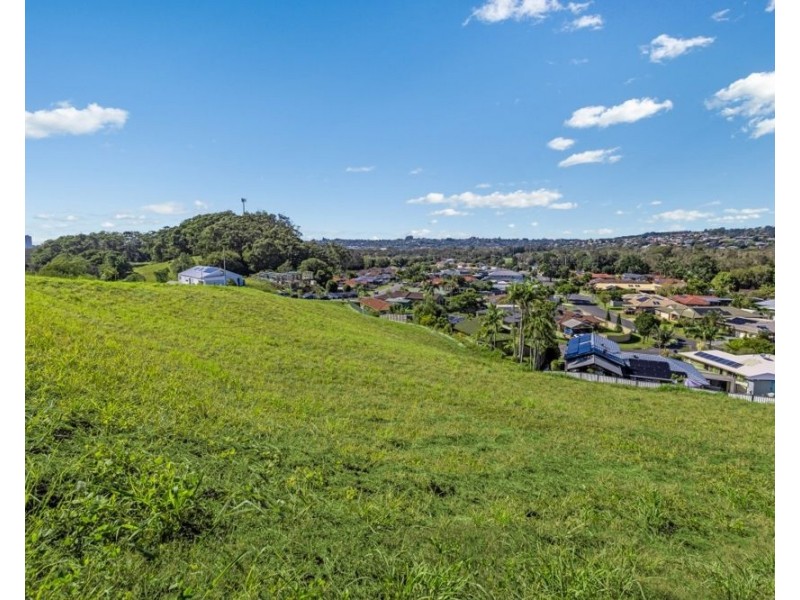 57 Fraser Drive “East”, Tweed Heads South NSW 2486