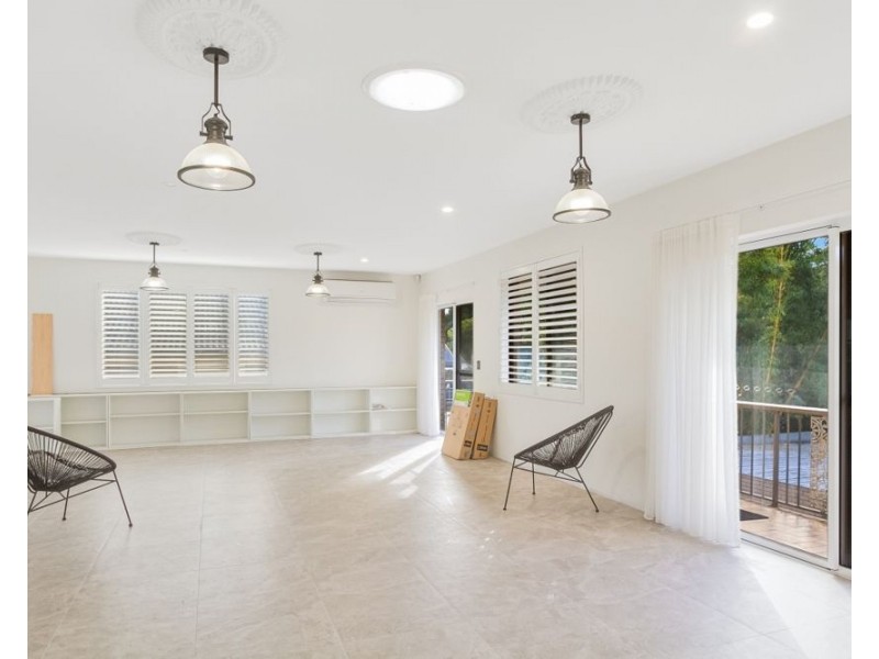 90 Garrick Street, Coolangatta QLD 4225