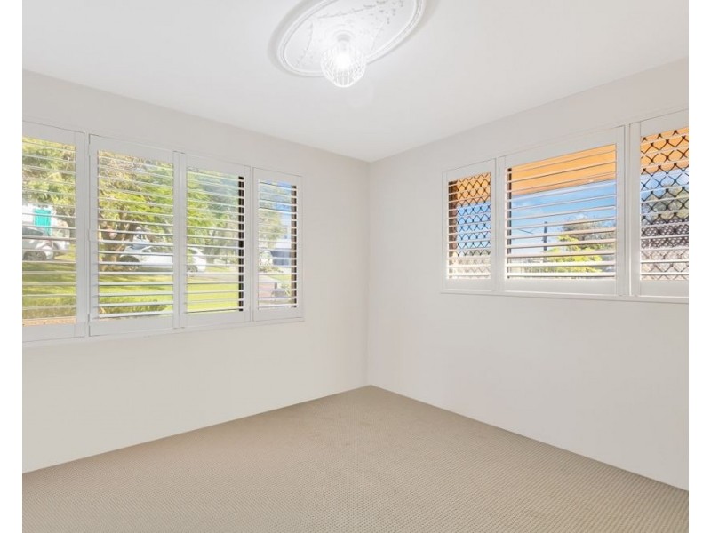 90 Garrick Street, Coolangatta QLD 4225