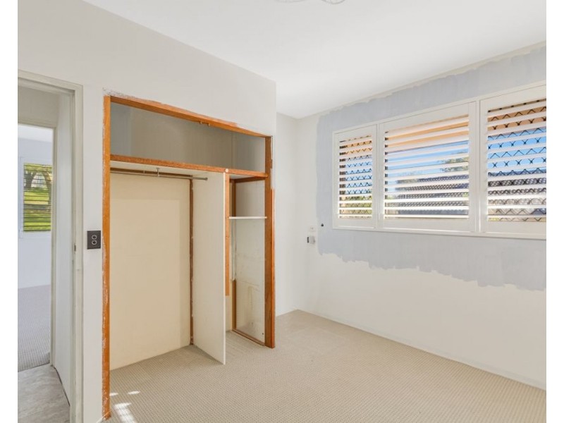 90 Garrick Street, Coolangatta QLD 4225