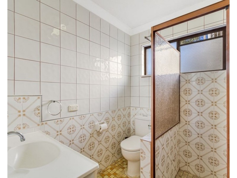 90 Garrick Street, Coolangatta QLD 4225