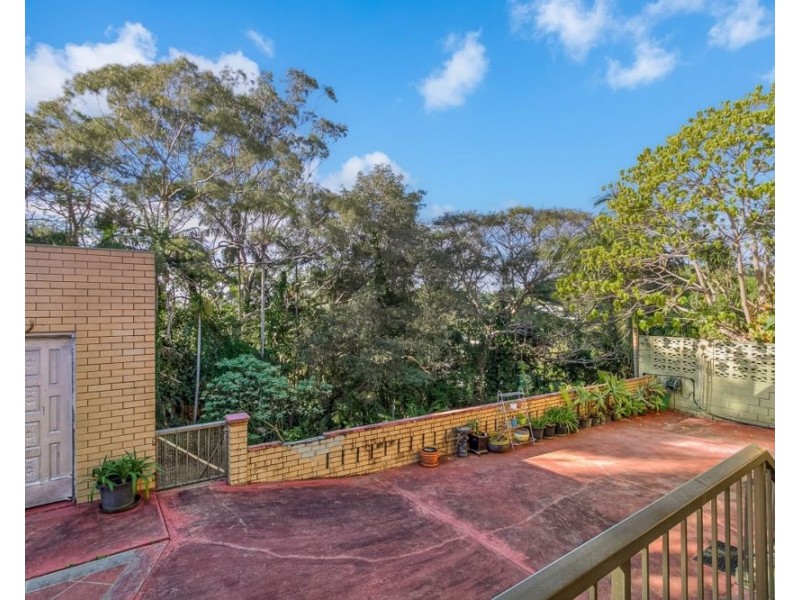 90 Garrick Street, Coolangatta QLD 4225