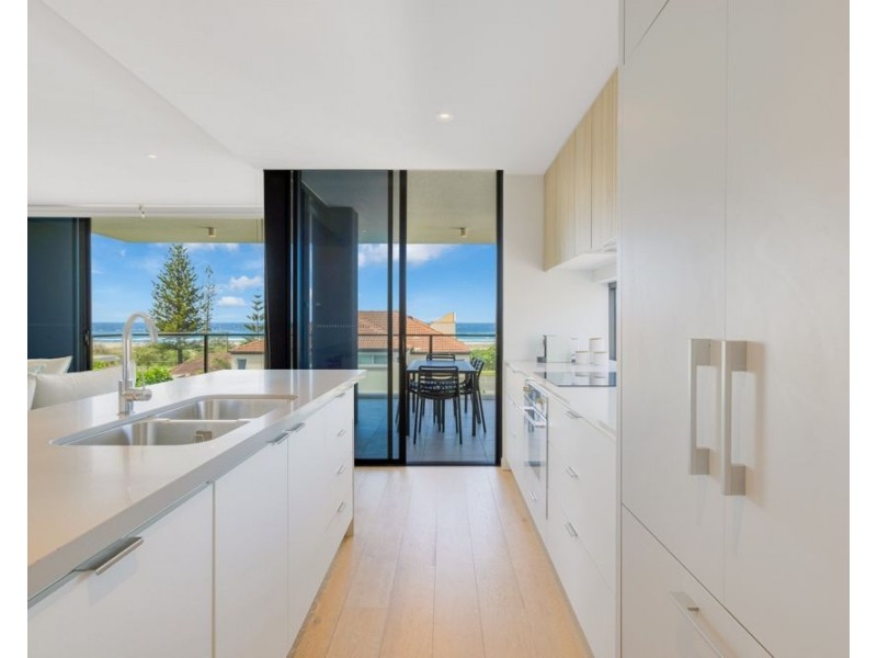 404/85 Golden Four Drive, Bilinga QLD 4225