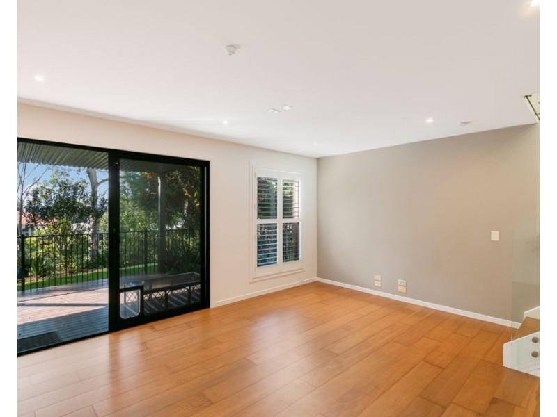 90 Mclean Street, Coolangatta QLD 4225