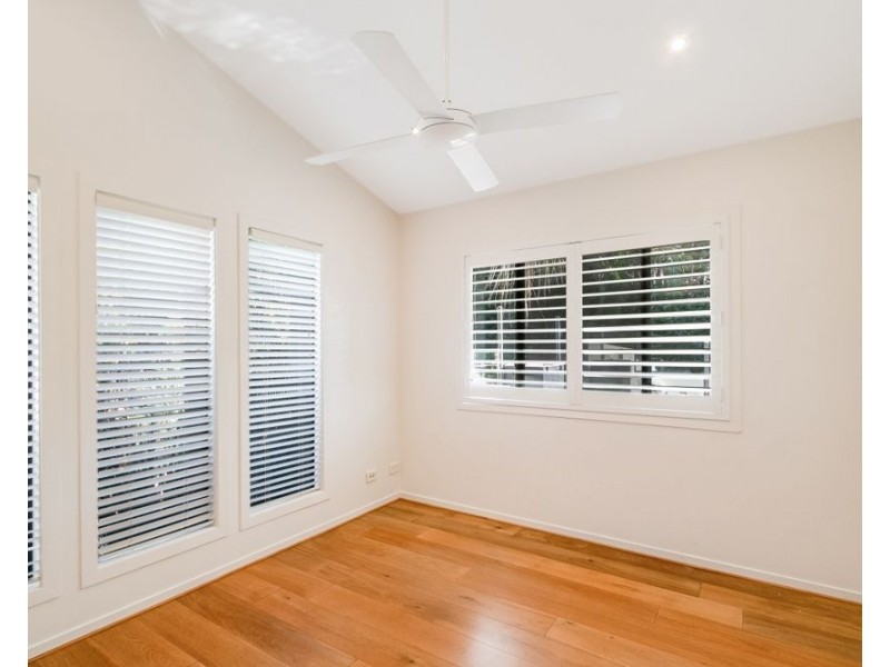 90 Mclean Street, Coolangatta QLD 4225