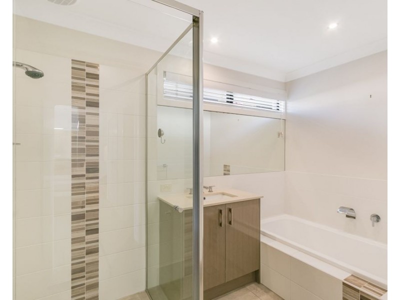 90 Mclean Street, Coolangatta QLD 4225