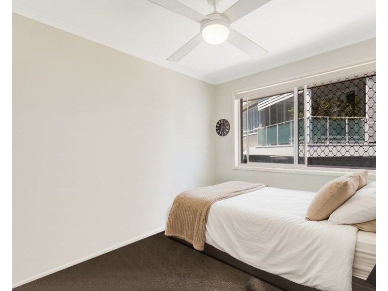 8/16 Coyne Street, Coolangatta QLD 4225