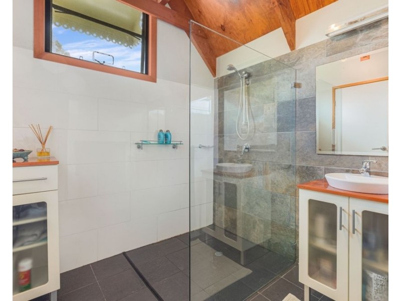 30 Green Valley Way, Piggabeen NSW 2486