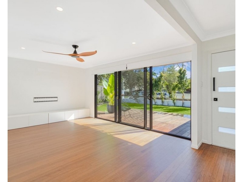 24 Lloyd Street, Tweed Heads South NSW 2486