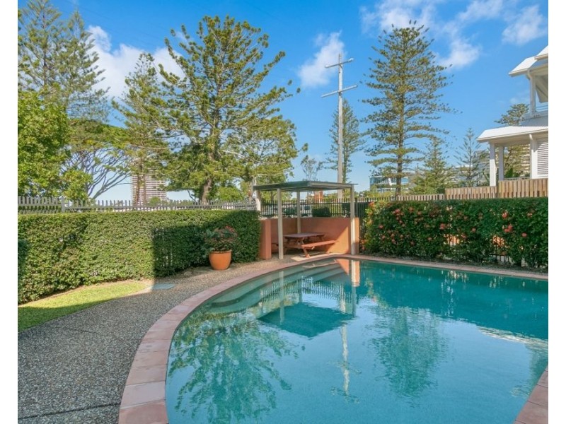 9/205-207 Boundary Street, Rainbow Bay QLD 4225